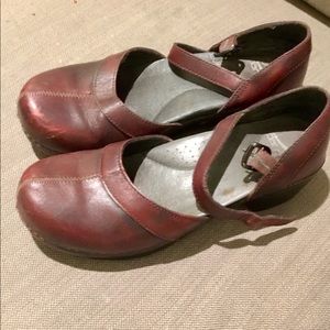 CLOSET CLEAROUT ‼️Dansko Maryjane Clogs